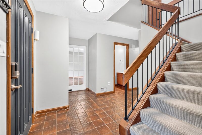 267 Kinvara Dr — photo 2