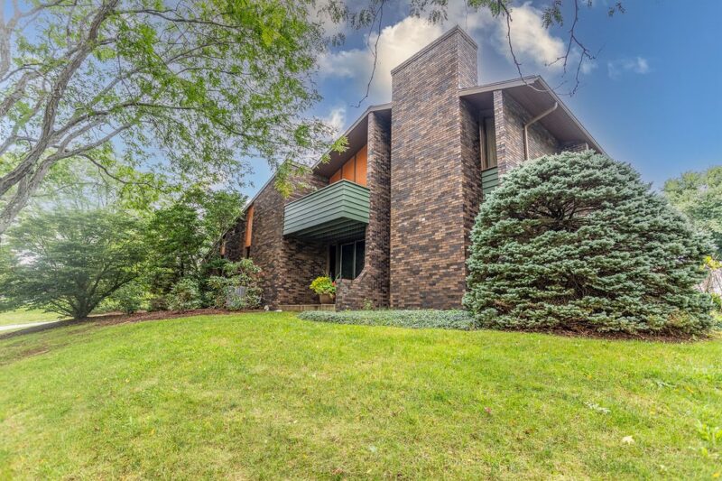 150 Brandywine Road — photo 3