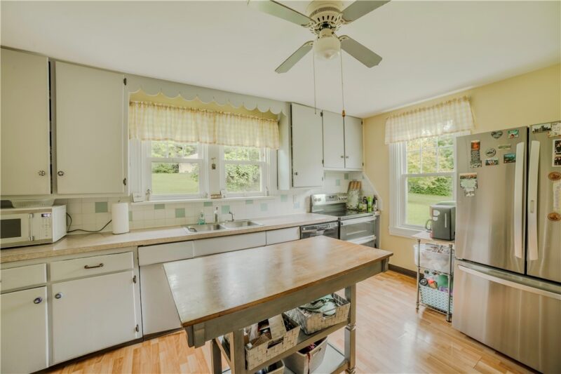410 N 2nd St. — photo 6
