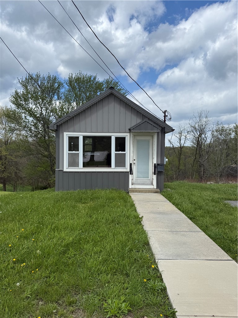111 Steubenville Pike — photo 1