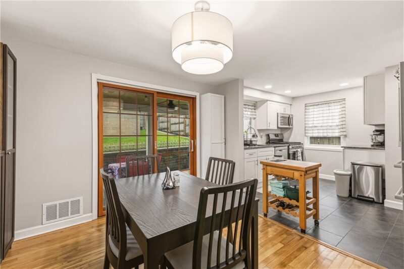 3045 Hazelhurst Ave — photo 8