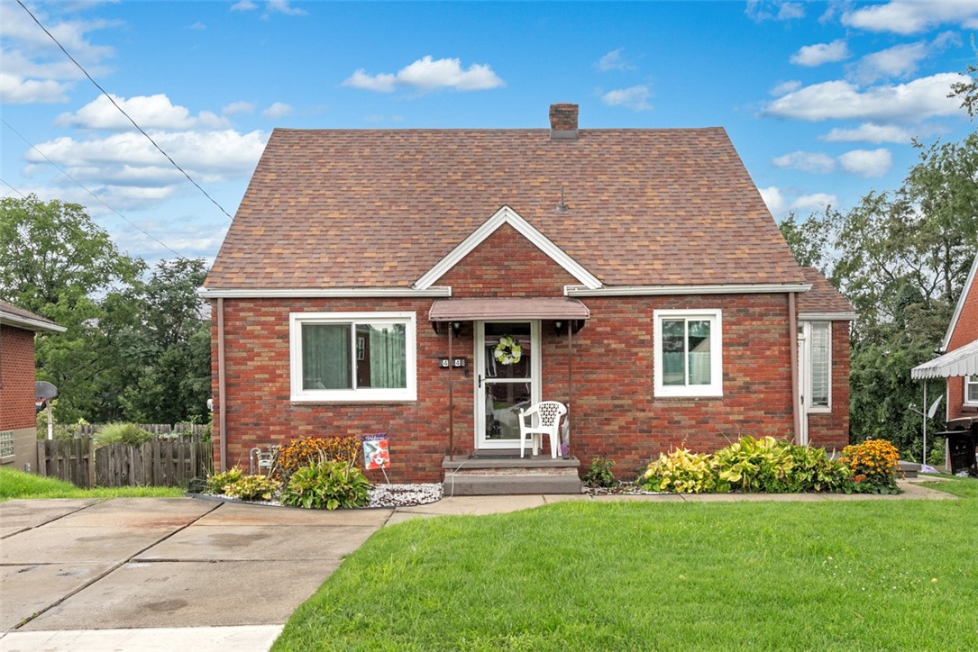 44 Montraver Drive — photo 1