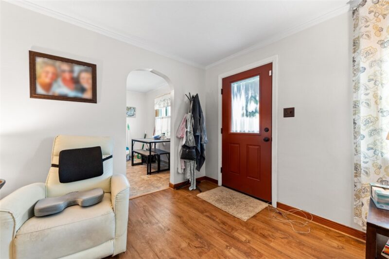 44 Montraver Drive — photo 3