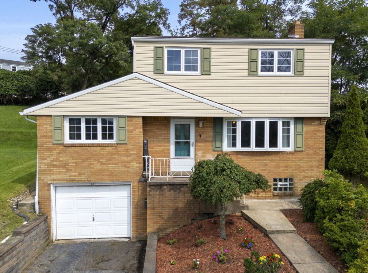 361 Algoma Drive — photo 1