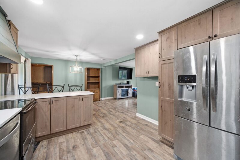 361 Algoma Drive — photo 7