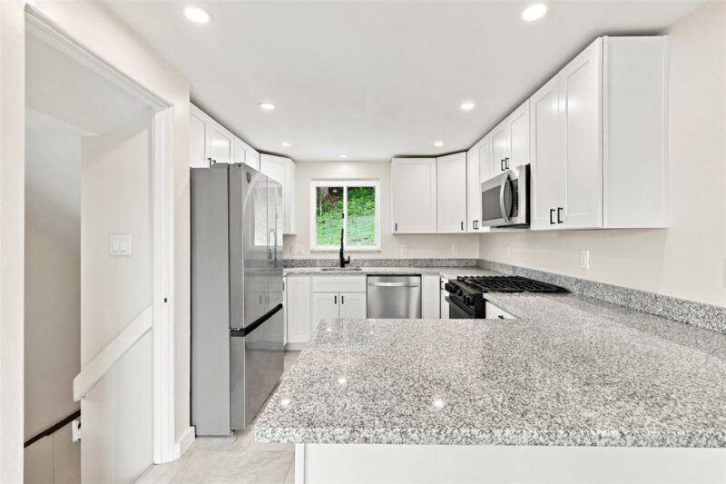 13 Cypress Dr — photo 2
