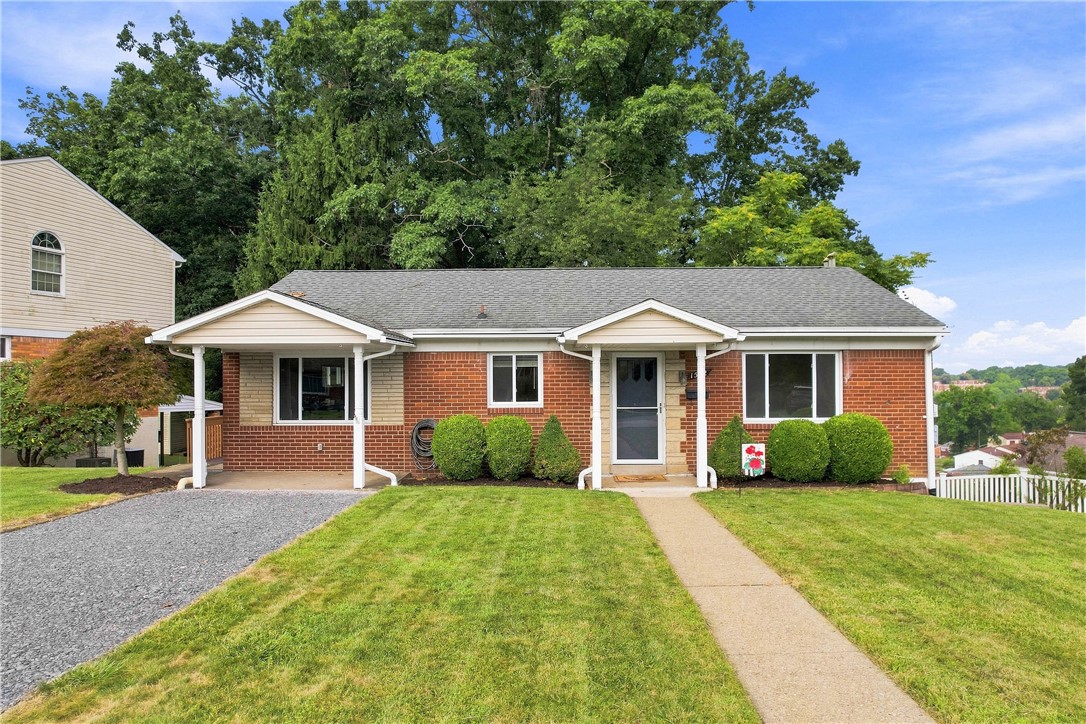 1502 LINNIE LOU DRIVE — photo 1