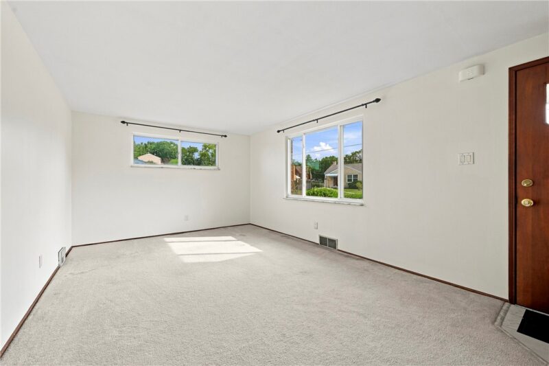 1502 LINNIE LOU DRIVE — photo 5