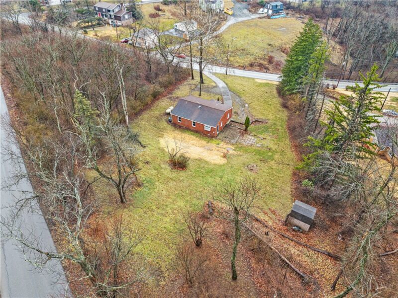 134 Baldwin Rd — photo 3