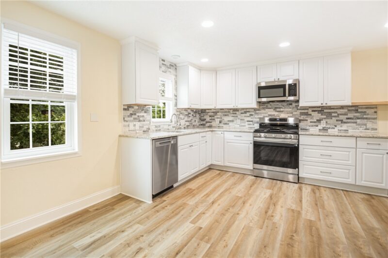 904 Obrien St — photo 3