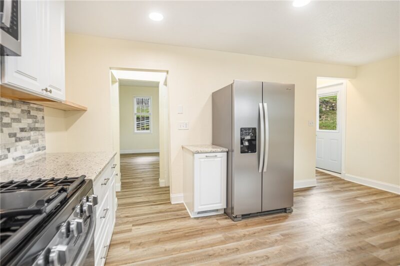 904 Obrien St — photo 5