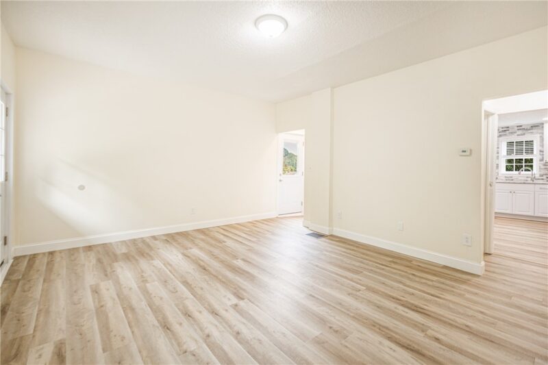 904 Obrien St — photo 8