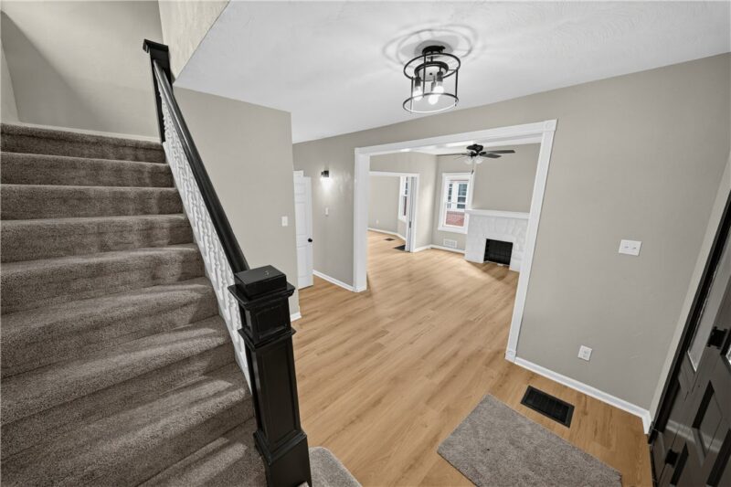 1428 Dormont Ave — photo 5