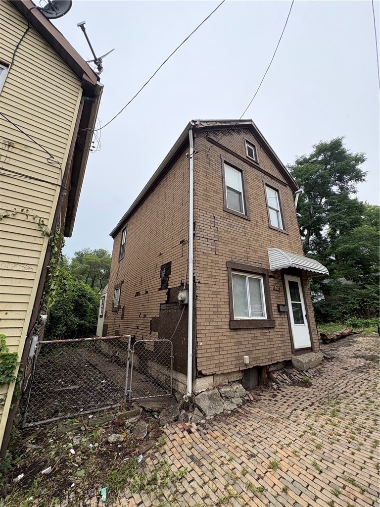 907 Walnut Street — photo 4
