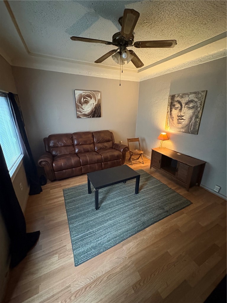 907 Walnut Street — photo 6