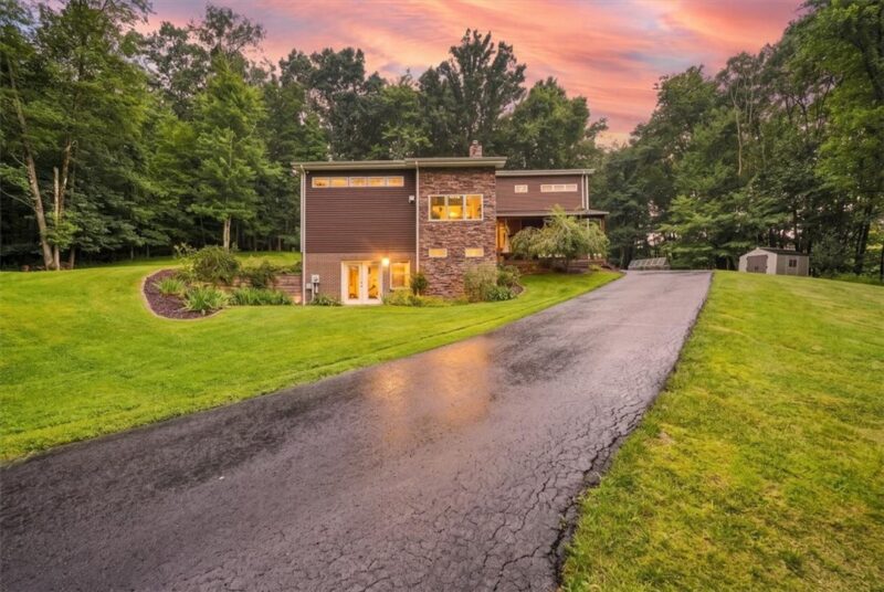 236 Hespenheide Rd — photo 2