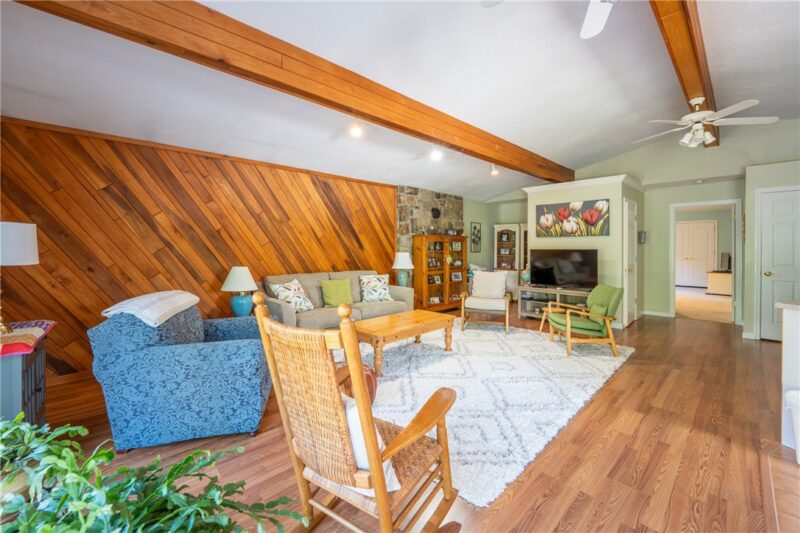 226 Antique Ln — photo 8
