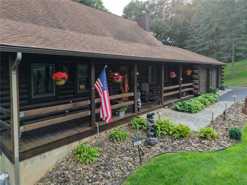 2507 Jennie — photo 3