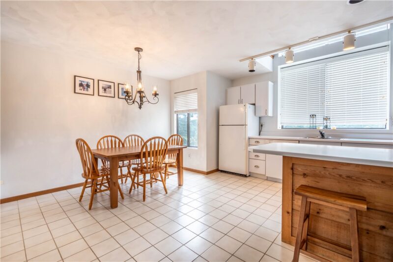 8036 Meadowridge Dr — photo 8