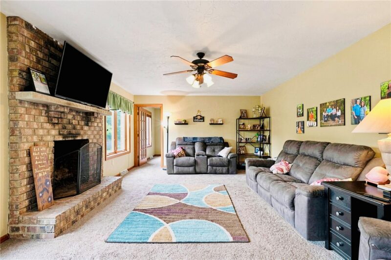 760 Westminster Dr — photo 8
