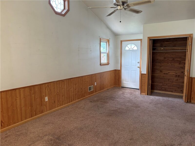 705 Clearview Dr — photo 4