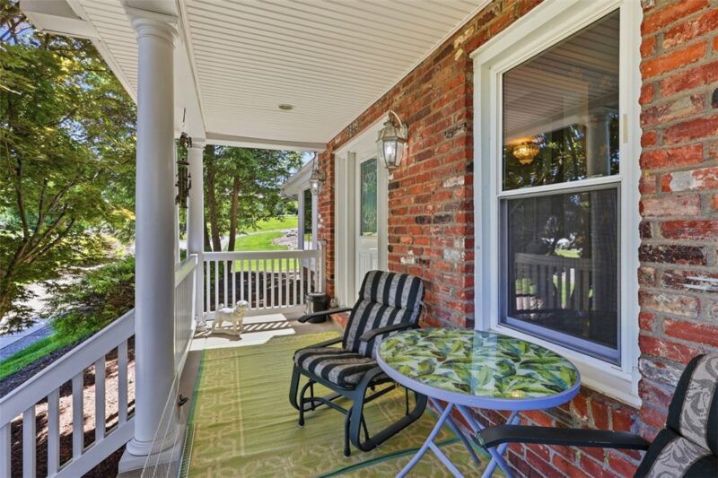 2358 Golfview Drive — photo 3