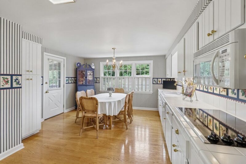 7540 Lynda DRIVE — photo 8