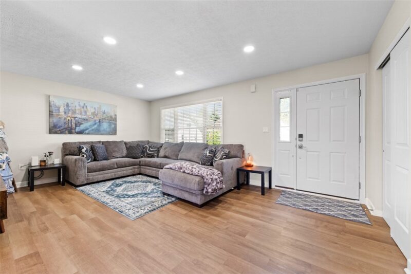 1809 Coursin St — photo 4