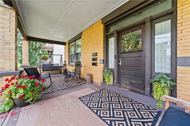 39 Dinsmore Ave — photo 2