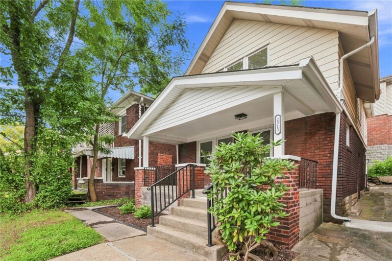 2313 Tilbury Ave — photo 4