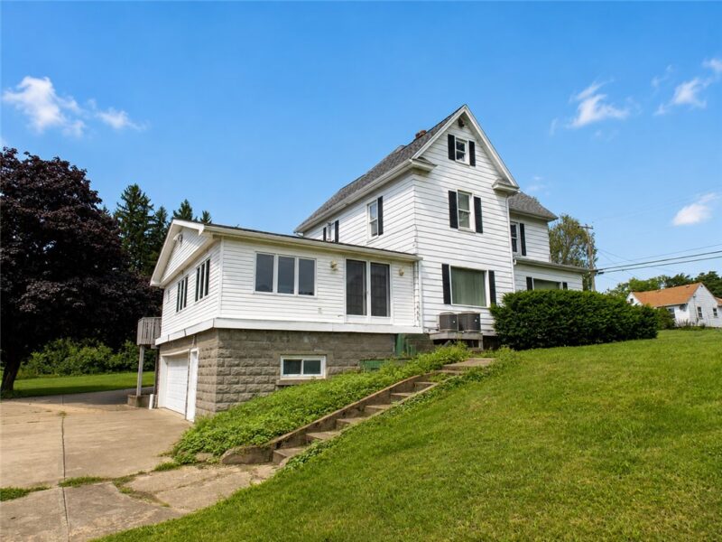 180 Freeport Rd — photo 2