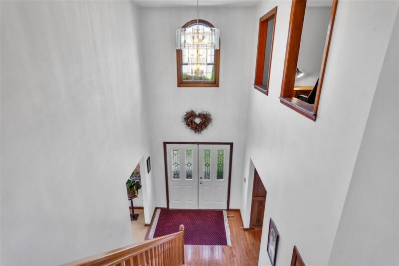 204 Trillium Dr — photo 6