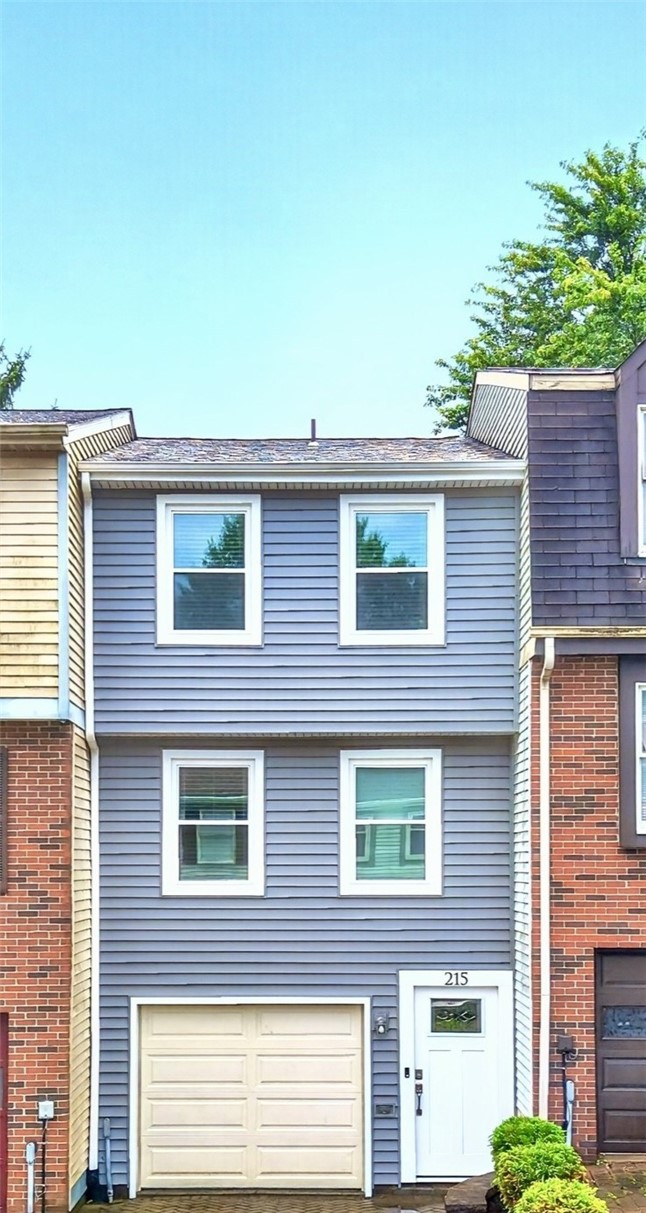 215 Timber Trail — photo 1
