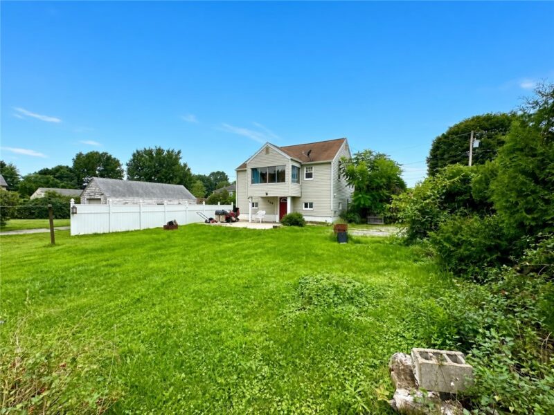 509 Deemer Ave — photo 2