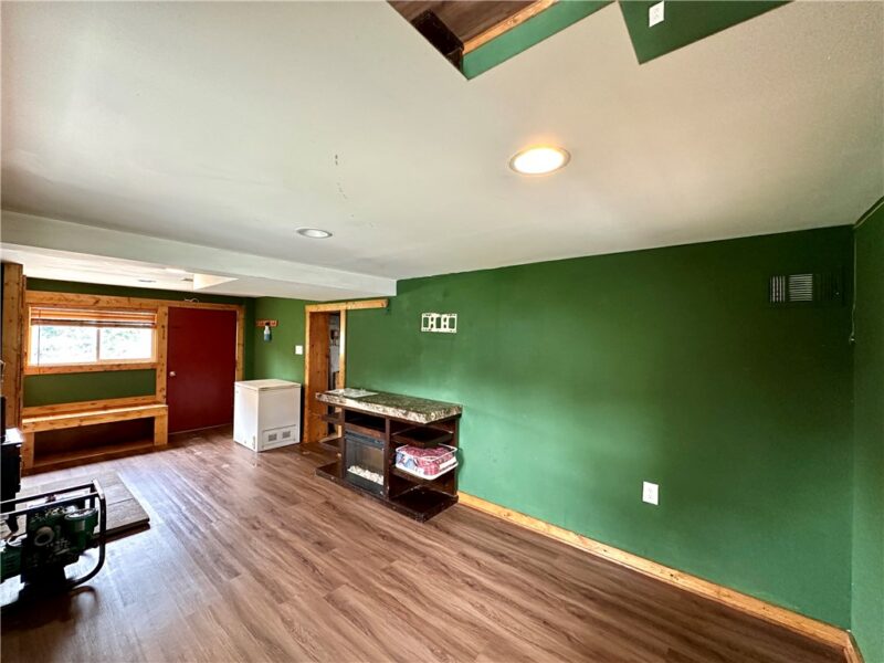 509 Deemer Ave — photo 6