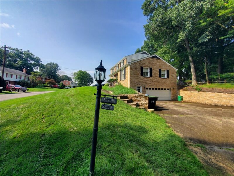 2103 Menold Dr — photo 3