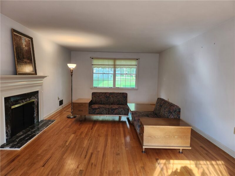 2103 Menold Dr — photo 5
