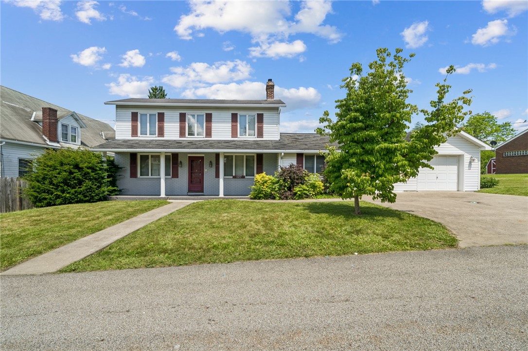 127 Carmichaels Street — photo 1