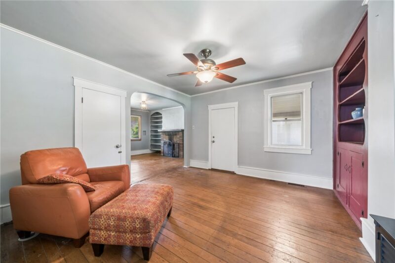 127 Carmichaels Street — photo 7