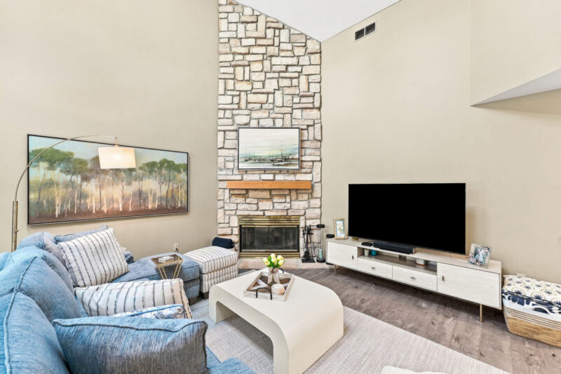 214 Scarborough Dr — photo 8