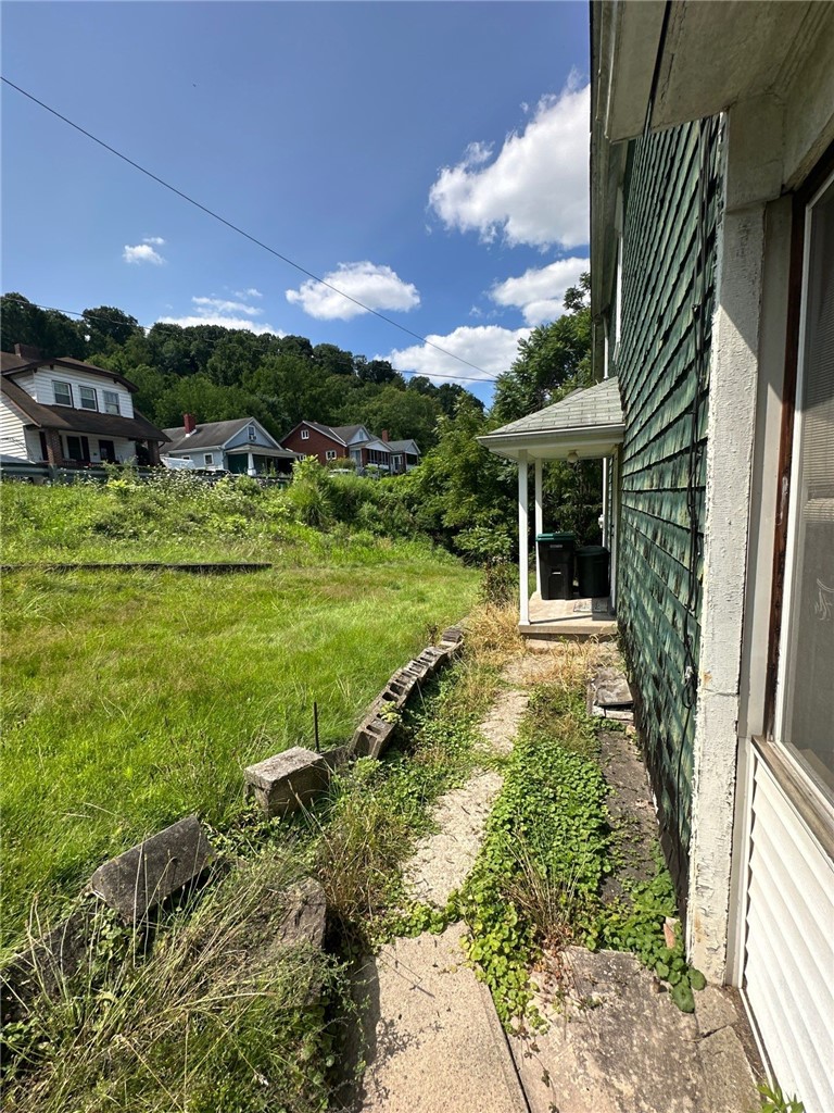 156 Dewey St — photo 3