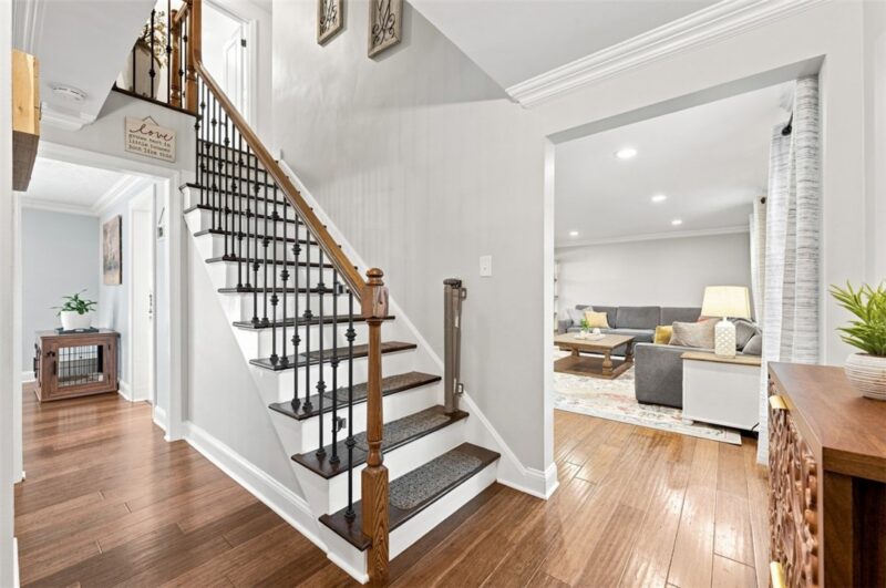 2489 Southvue Drive — photo 4