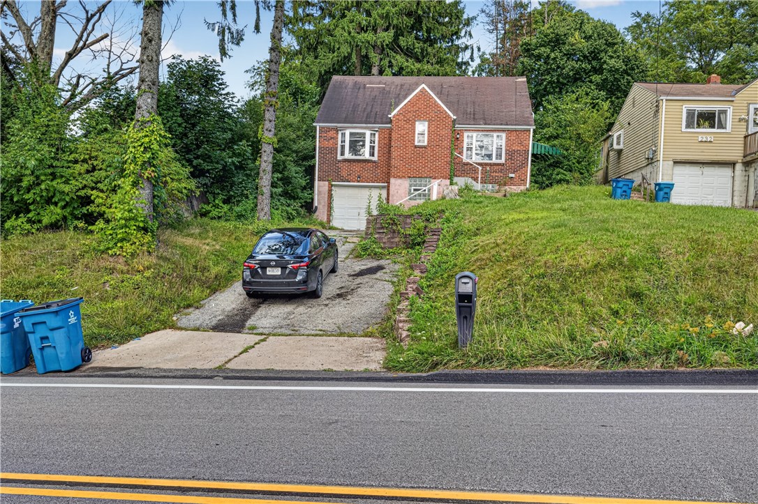 236 Hulton Rd — photo 1