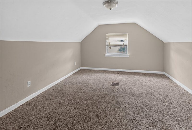 236 Hulton Rd — photo 8