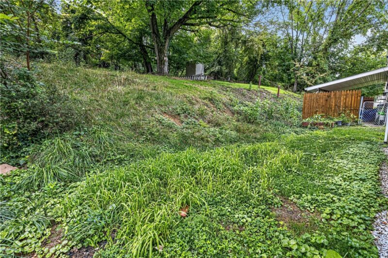 408 Dersam St — photo 3