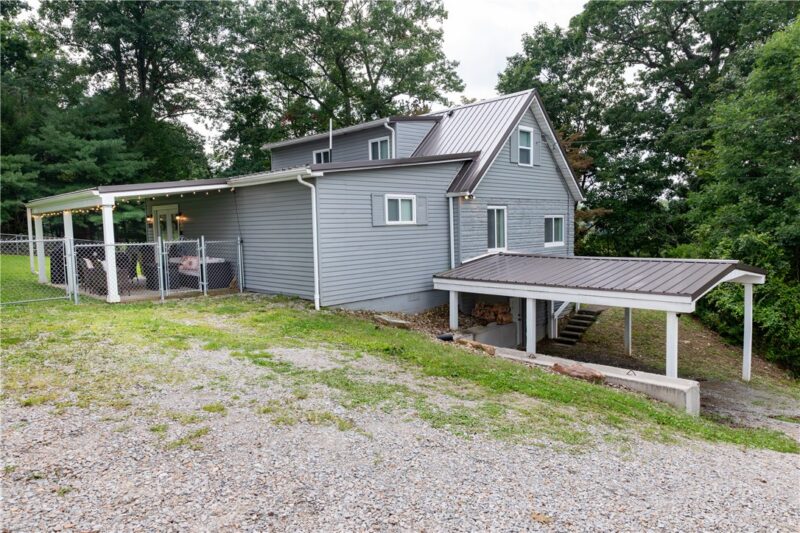 824 Ridge Rd — photo 3