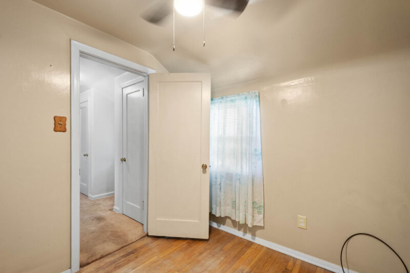 225 Cambridge ROAD — photo 7