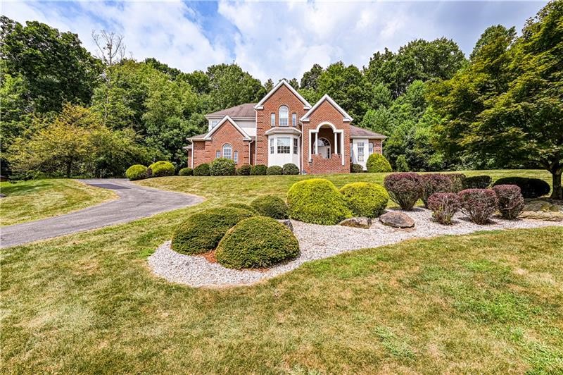 127 Woodhaven Dr — photo 2