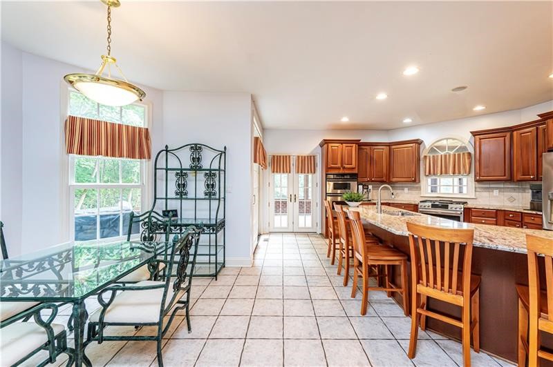 127 Woodhaven Dr — photo 8