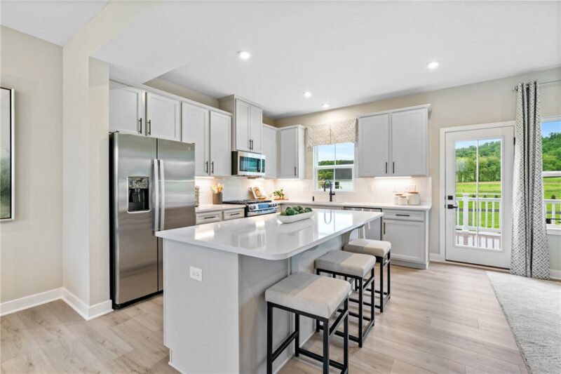 110 Lobenro Drive — photo 3